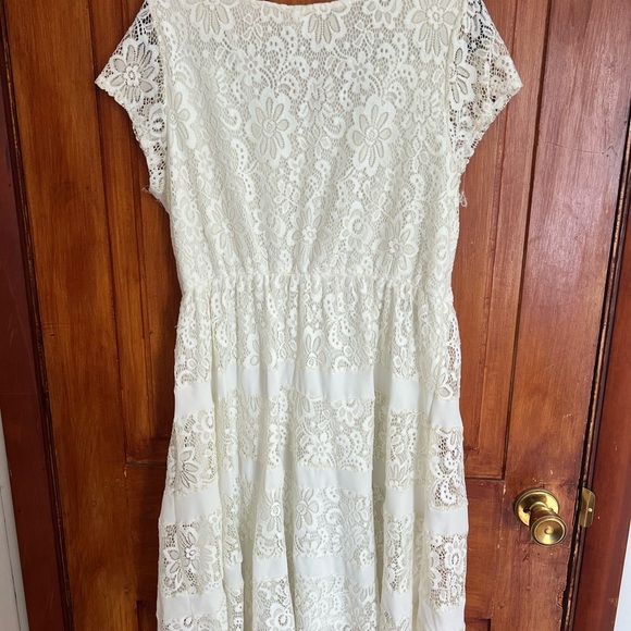 NY Collection Cream Lace Midi Dress with Floral Overlay - Picture 2 of 4